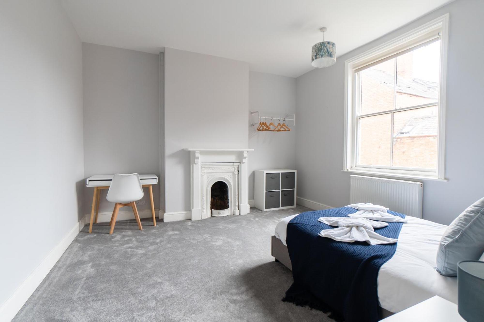 Vakantiehuis Spacious Victorian For 10 Across Royal Infirmary With Free Parking